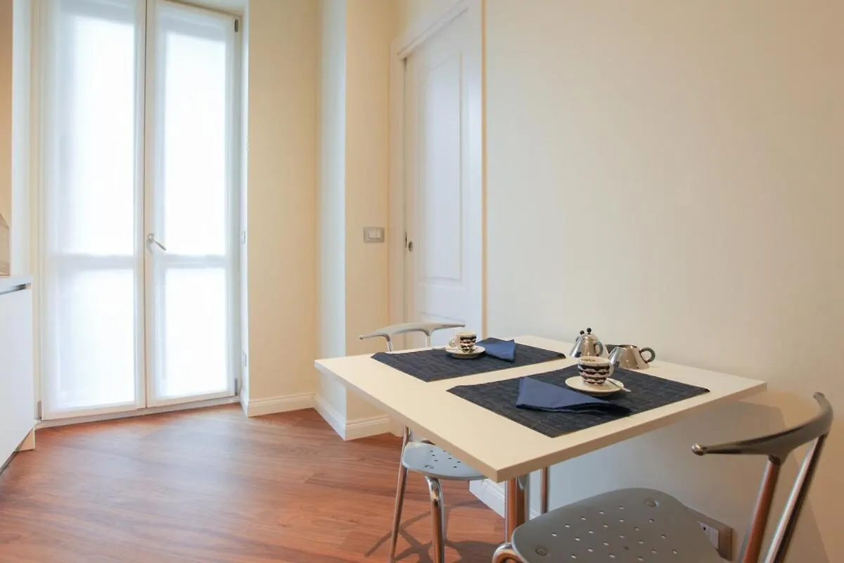 밀라노 Hacca Collection - Bocconi Blue House 아파트 0*,